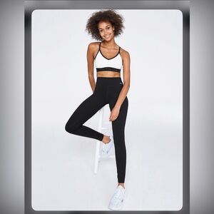 VS PINK ULTIMATE LEGGING XS PURE BLACK BNWT